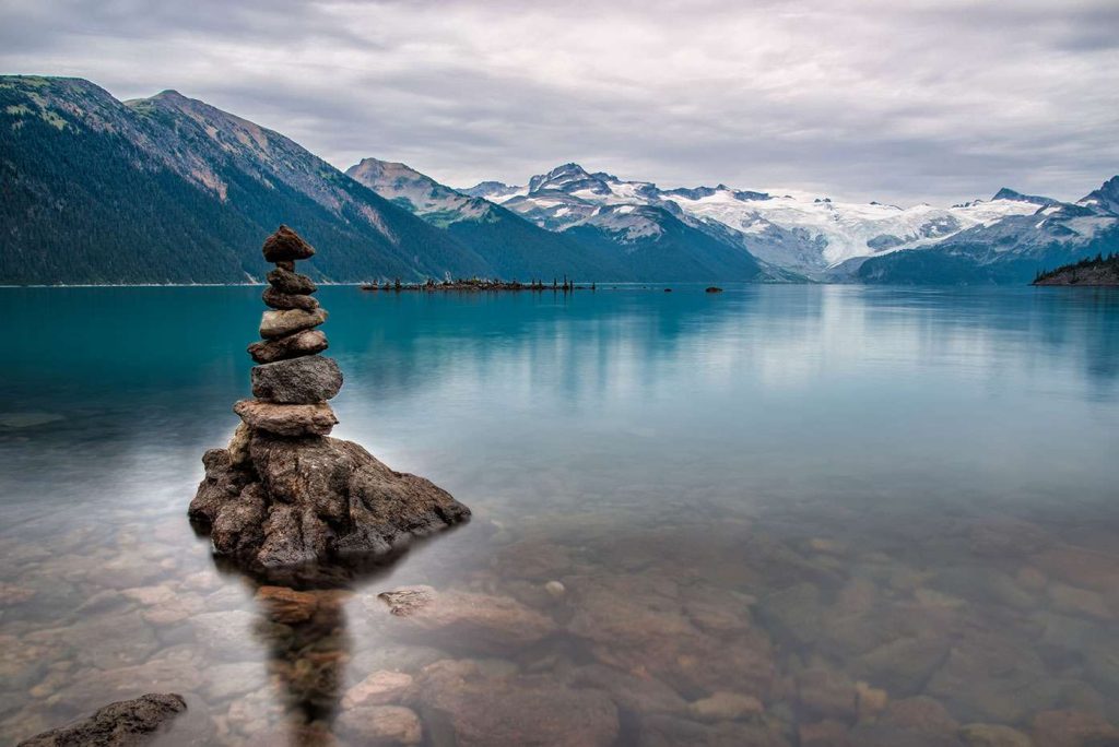 vancouver to whistler tour of whistler mountain view from the bank of Lake