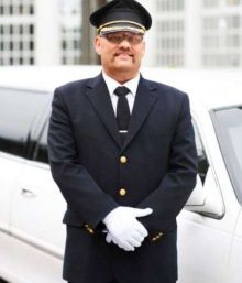 Limo_chauffer_for_birthday_celebration